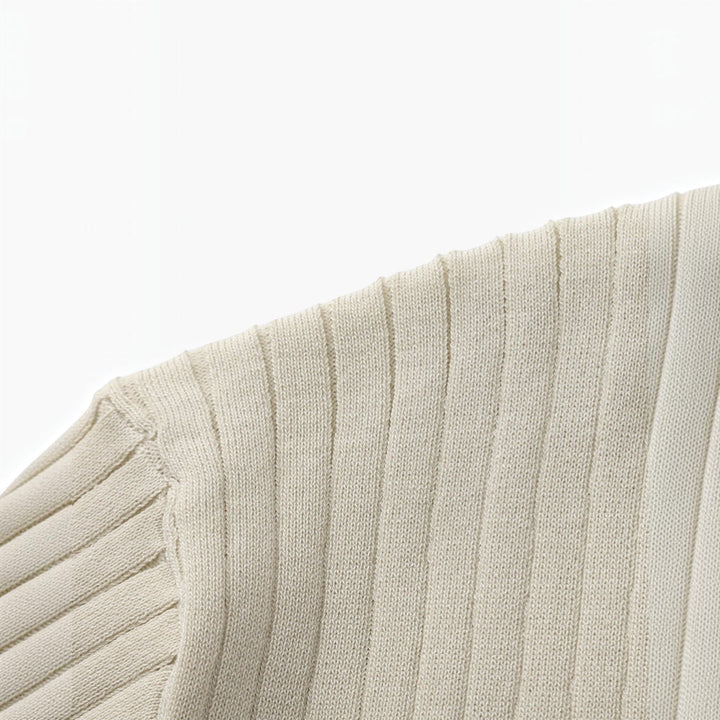Casual men's ribbed polo, lightweight & comfortable for summer days.