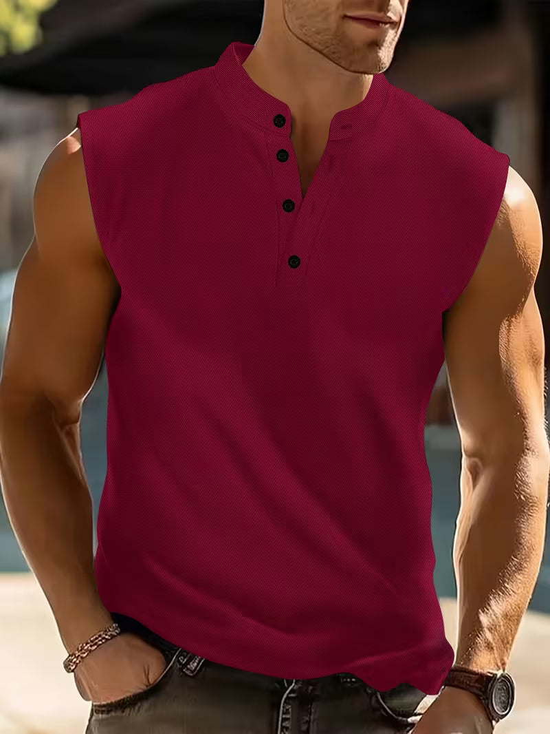 Men's activewear sleeveless t-shirt, lightweight and breathable for optimal gym performance and training.