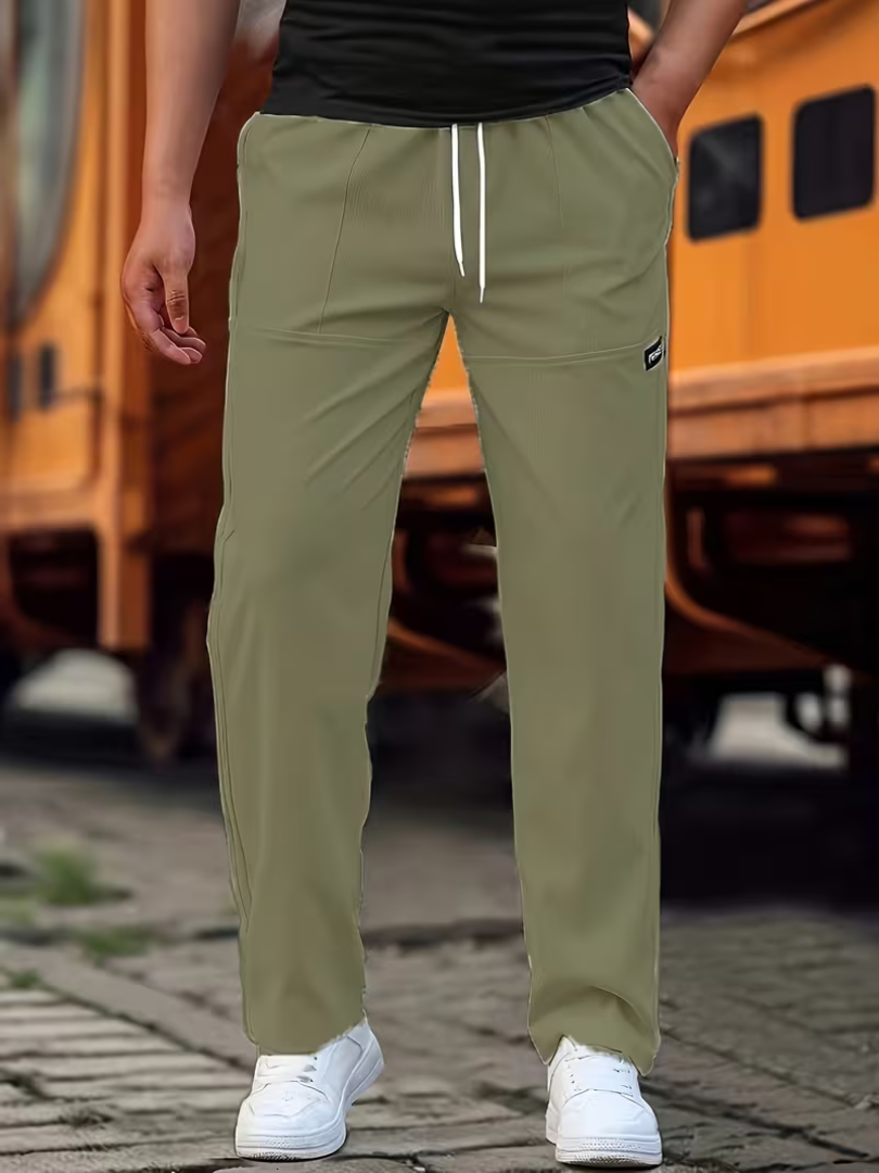 Lightweight men's straight-leg pants for a relaxed fit, great for everyday & smart casual outfits.