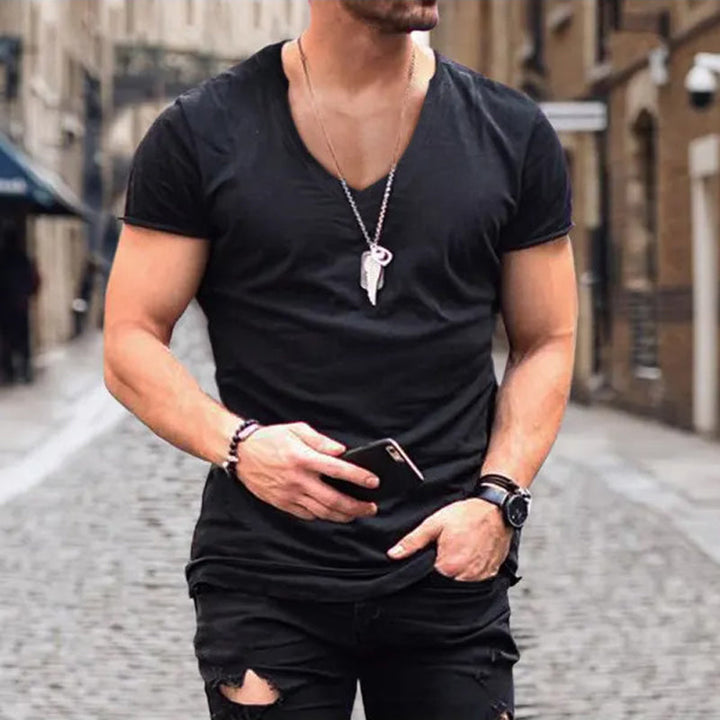 Versatile men's summer top, a lightweight short sleeve t-shirt for comfortable everyday wear.