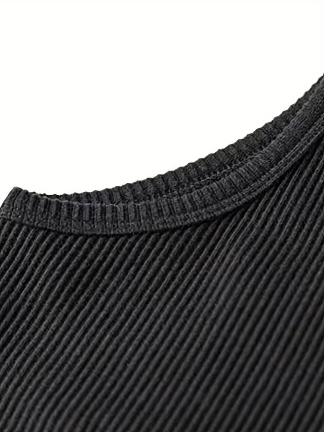 Modern men's summer tank top, perfect for casual outings or active gym sessions. Lightweight, comfortable sleeveless style.