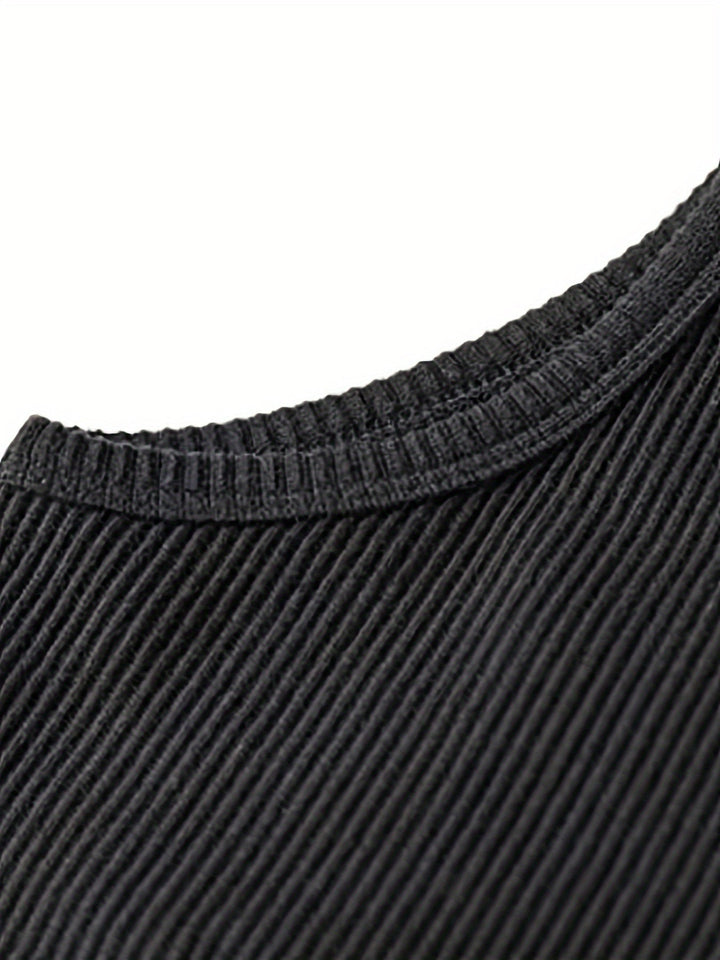 Modern men's summer tank top, perfect for casual outings or active gym sessions. Lightweight, comfortable sleeveless style.