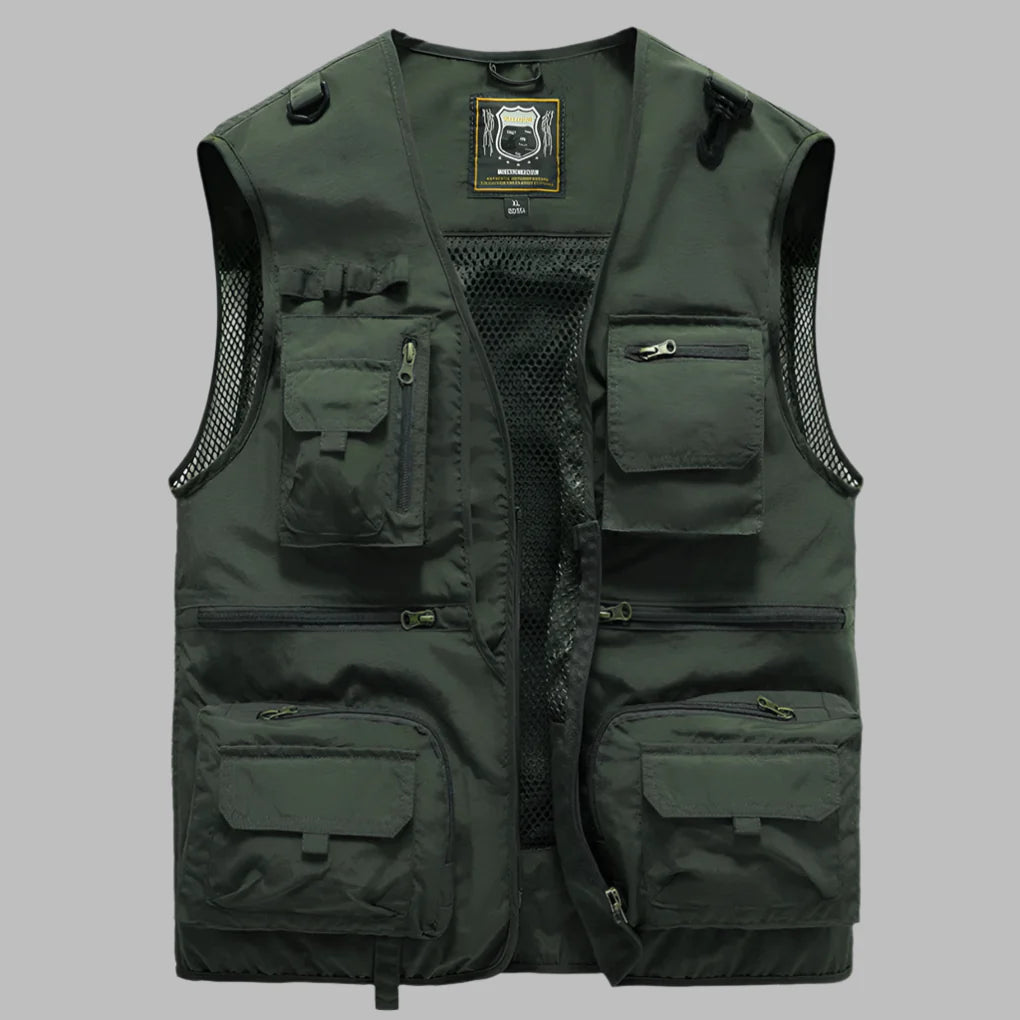 Explore in style with this men's multi-pocket summer vest, a lightweight outdoor essential.