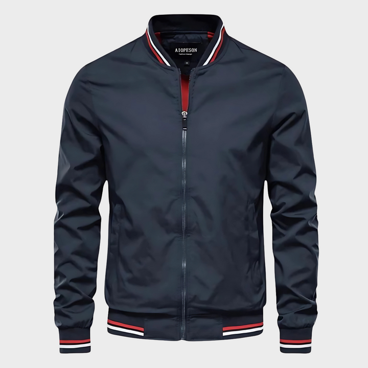 Casual men's athletic windbreaker jacket, perfect for lightweight water-resistant spring and summer activities.