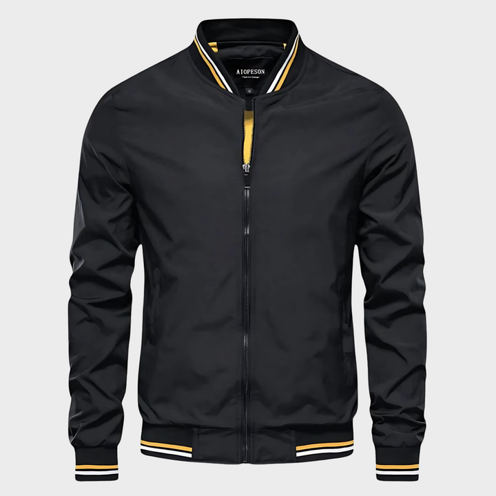 Lightweight men's water-resistant windbreaker jacket with full-zip, great for casual and athletic spring outerwear.