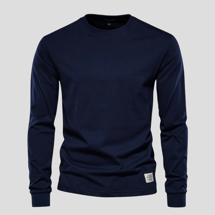 Casual men's long-sleeve tee, featuring a comfortable crew neck for relaxed everyday fashion.