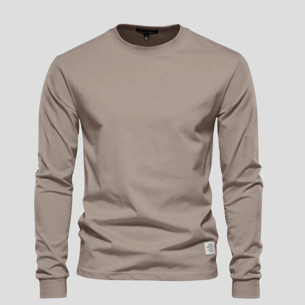 Men's fashion long-sleeve round-neck shirt, providing comfort & style for versatile everyday wear.