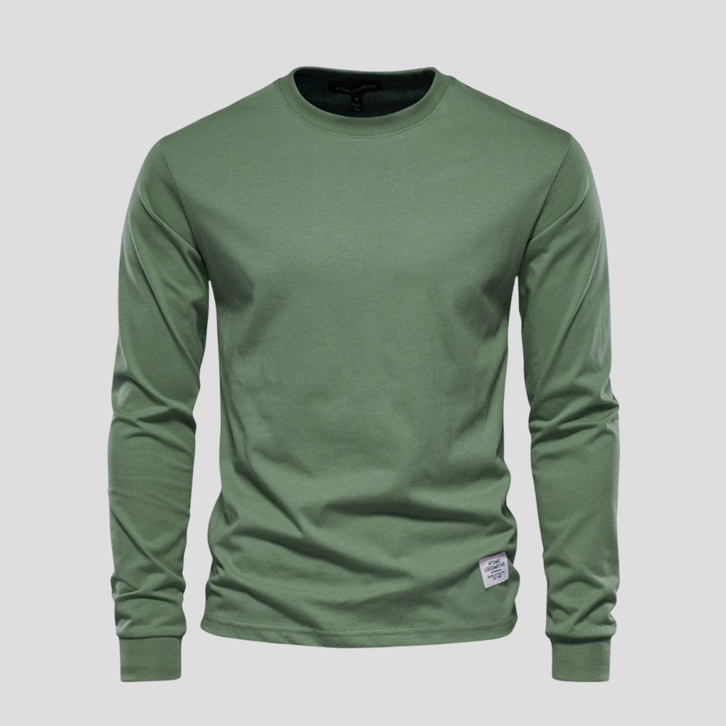 Versatile men's long-sleeve basic tee, perfect for layering under jackets or solo casual outfits.
