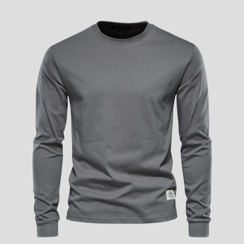 Essential men's long-sleeve crew neck shirt, blending everyday comfort with effortless casual style.