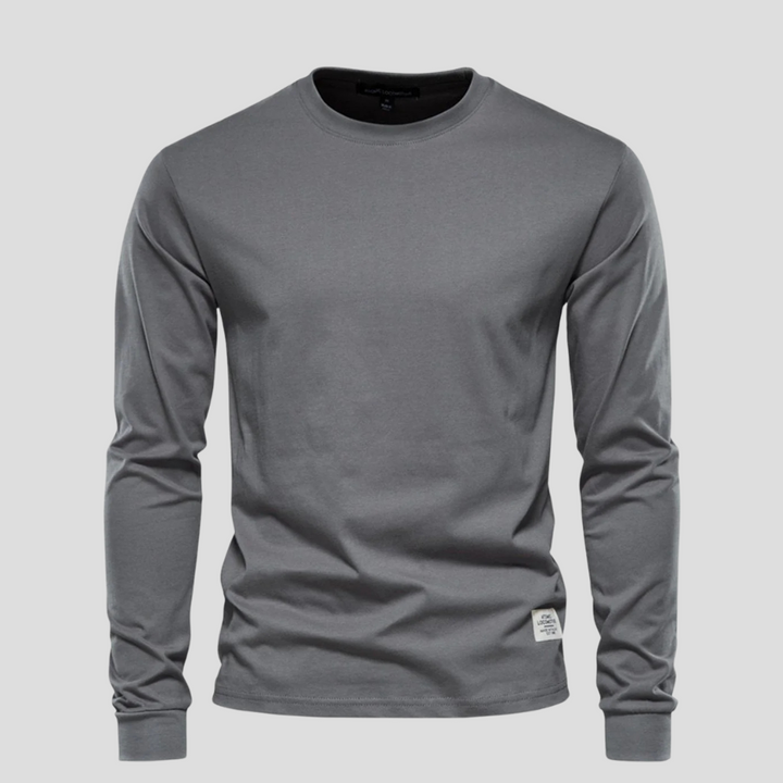 Essential men's long-sleeve crew neck shirt, blending everyday comfort with effortless casual style.