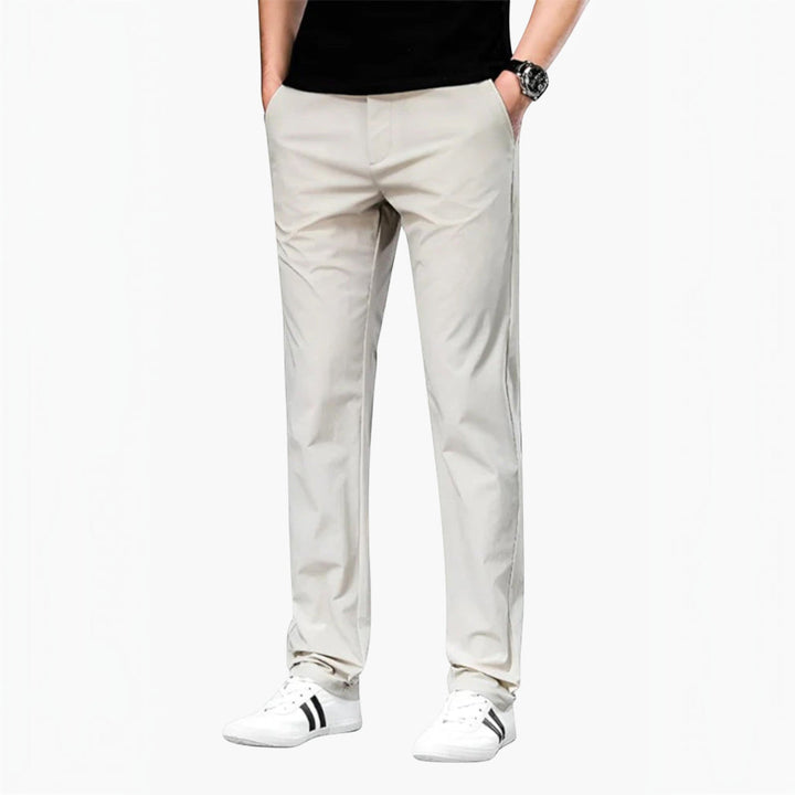 Men's loose fit chino trousers in a straight leg design, perfect for comfortable everyday wear. Versatile casual pants.