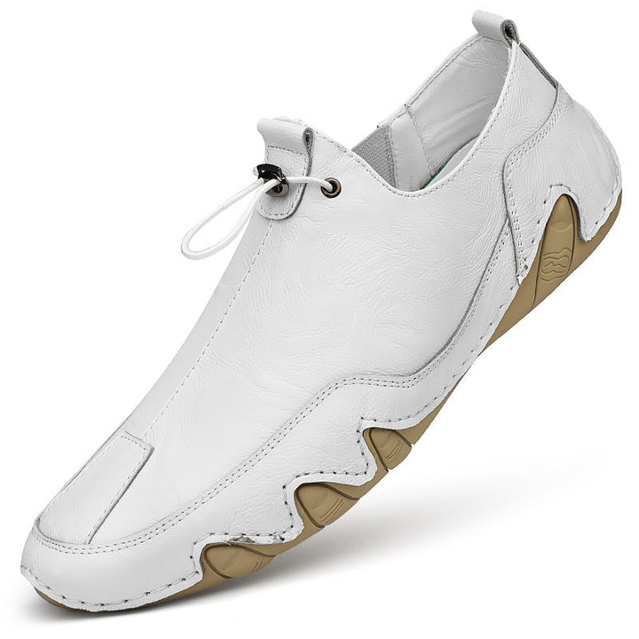 Men's low-cut orthopedic shoes with arch support, designed for daily comfort and versatile wear.