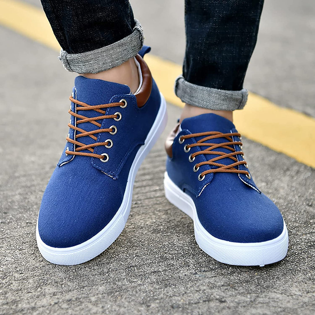 A pair of men's low-top casual lace-up sneakers with platform sole, ready for ultimate everyday comfort.