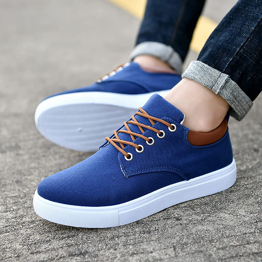 Angled shot of men's versatile low-top lace-up sneakers, ideal for casual wear and daily comfort.