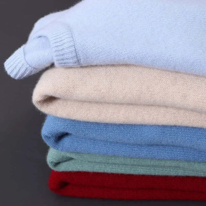 Stylish men's soft long sleeve jumper. A luxurious and versatile pullover sweater for elegant casual looks.