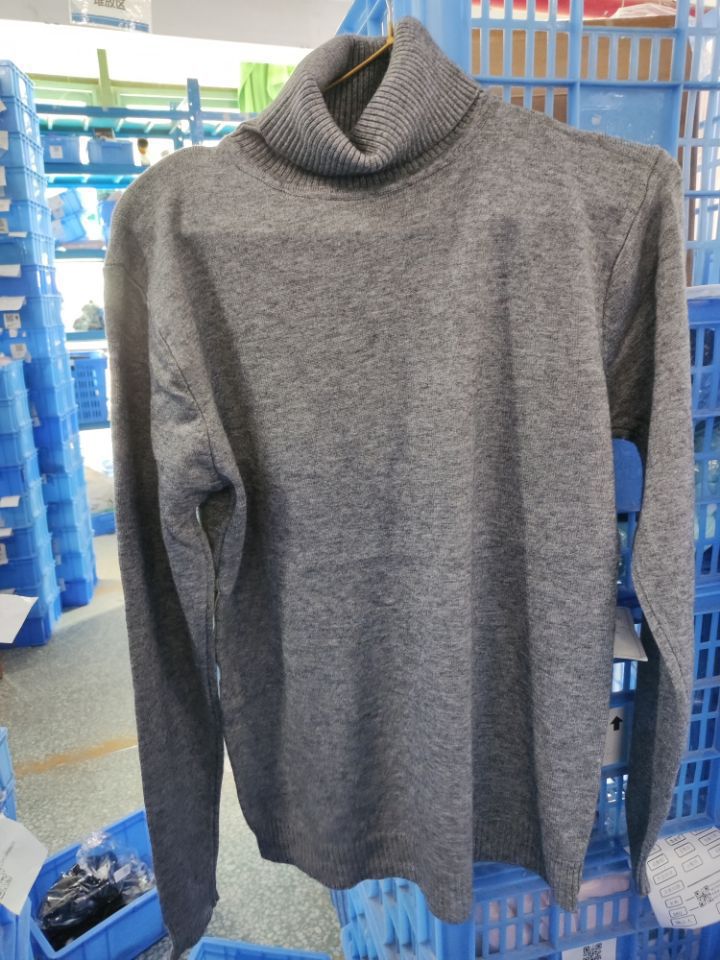 Layer up in style with this men's dark grey Merino wool turtleneck