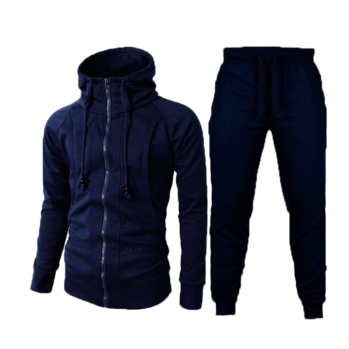 Athletic men's tracksuit, modern fit, perfect for sports, gym workouts, or comfortable activewear.