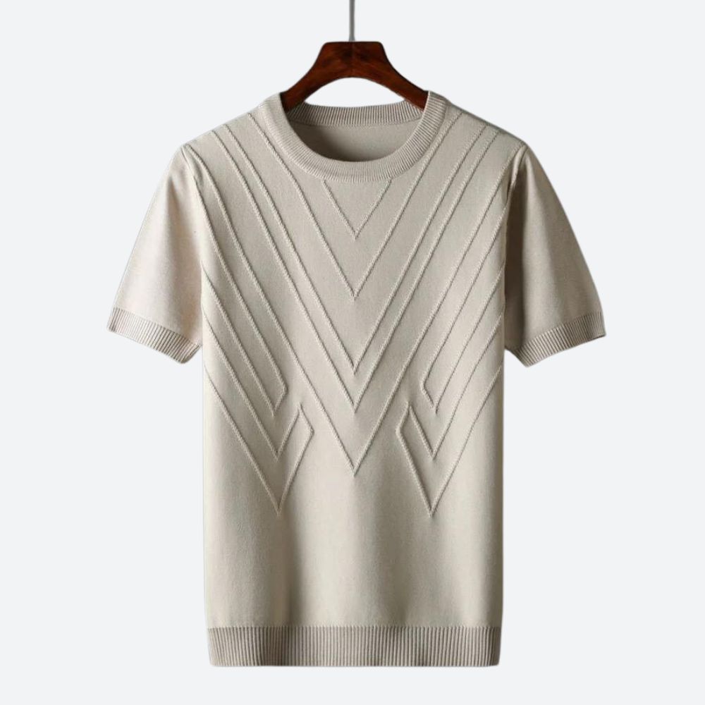 Men's modern luxury short-sleeve t-shirt in sleek design for effortless everyday comfort and versatile style.