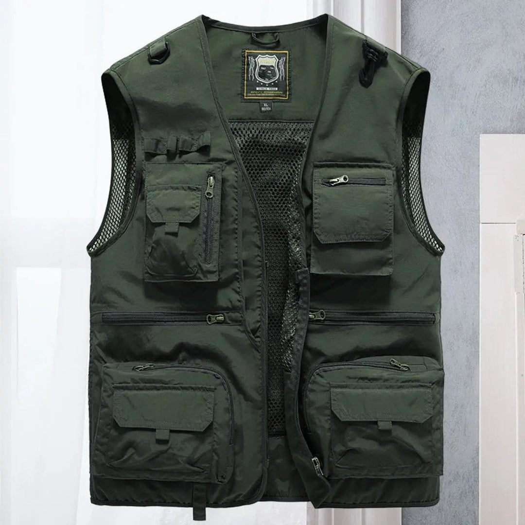 Versatile men's gilet, lightweight with pockets for fishing, camping, & outdoor utility.
