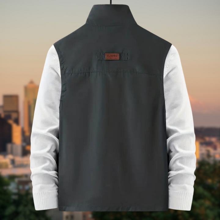 Comfortable and durable men's vest, ideal for spring and fall layering.