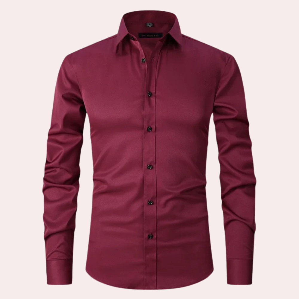 Comfortable men's stretch dress shirt. Non-iron fabric ensures a sharp, wrinkle-free, slim fit look all day.