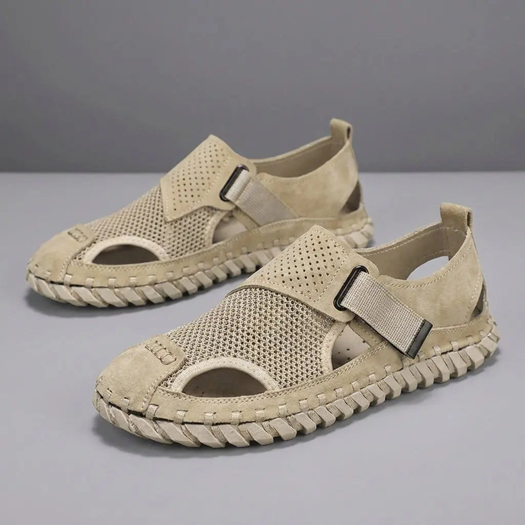 Durable men's closed-toe fisherman sandals, orthopedic, breathable design for protection & arch support comfort.
