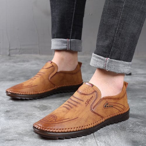Stylish men's orthopedic casual shoes designed for daily wear, providing ergonomic comfort & support.