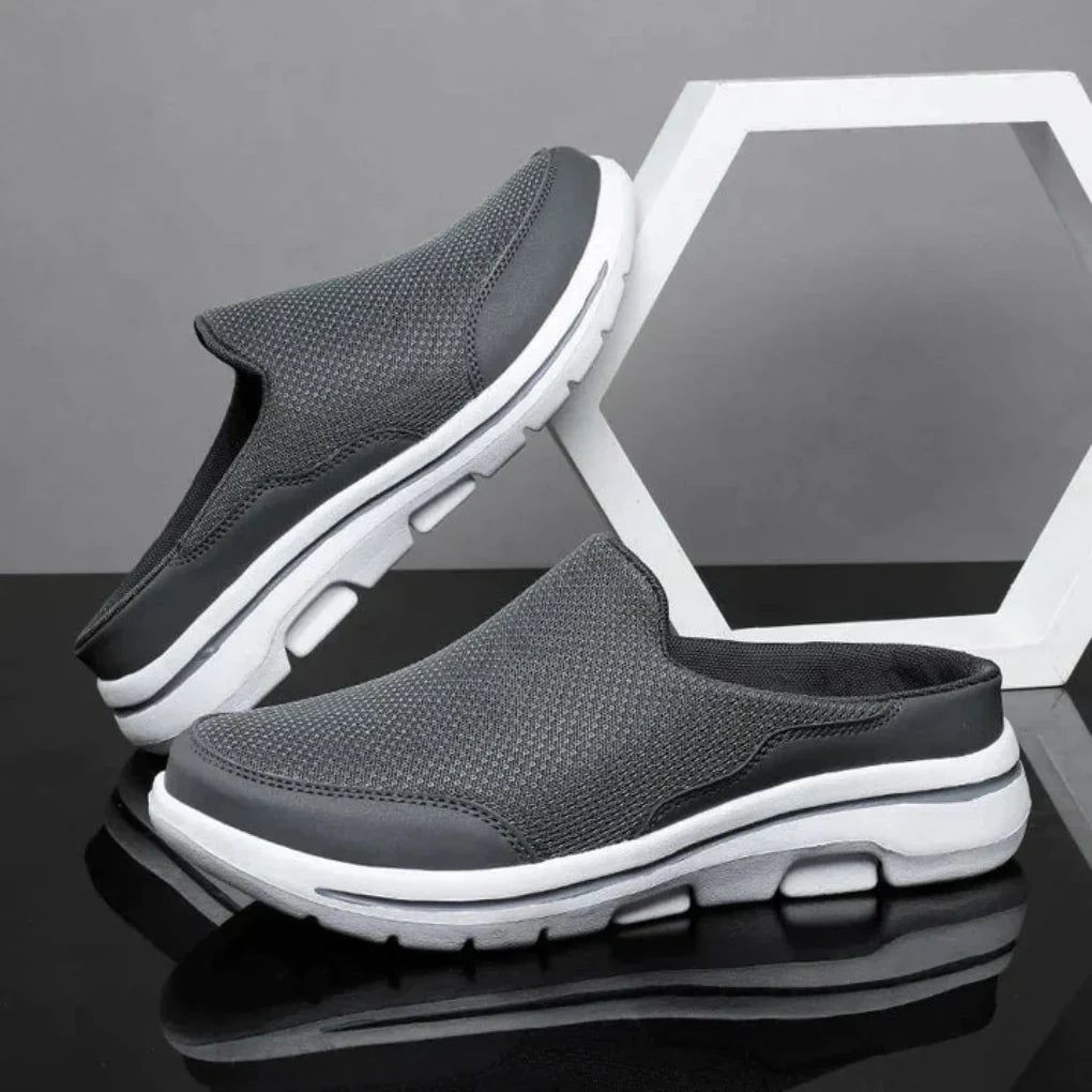 Men's orthopedic sports sandals for daily comfort, featuring adjustable straps and cushioned footbed.