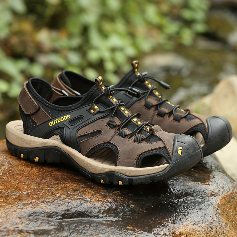 Men's outdoor walking sandals: closed toe, non-slip sole, breathable, elastic closure for ultimate comfort.