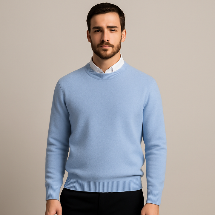 Men's oversized knit pullover sweater in a loose fit for ultimate comfort & casual autumn/winter style.