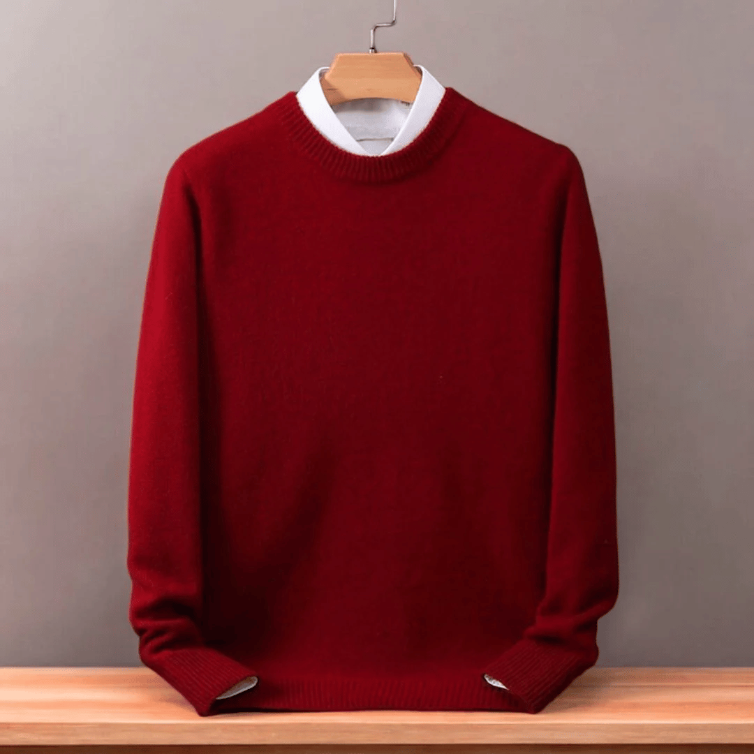 New men's oversized knit pullover sweater, versatile & comfortable. Essential men's fashion for cold weather.