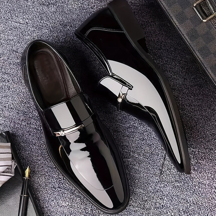 Comfortable men's slip-on pointed toe loafers. Easy-wear penny loafers for formal and smart casual menswear.