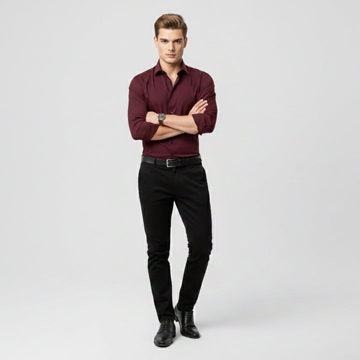 Classic men's long-sleeve button-down shirt. Perfect for business casual or formal casual wear. Comfortable fit.