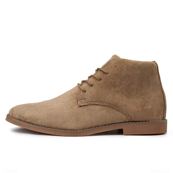 Comfortable men's casual ankle boots with cushioned support for daily wear.