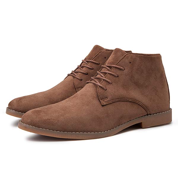 Everyday men's durable ankle boots with comfortable cushioned support.