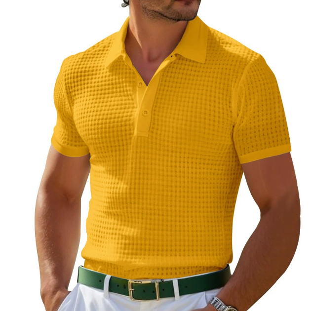 Classic men's vintage-style knit polo, an essential top for versatile and stylish everyday wear.