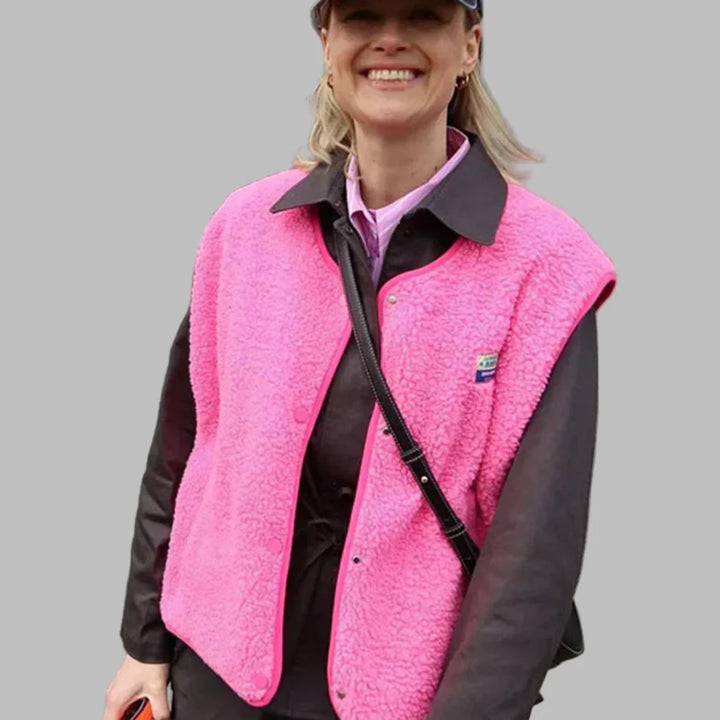 Men's premium lightweight polyester vest, perfect for all-season casual wear and comfortable layering.