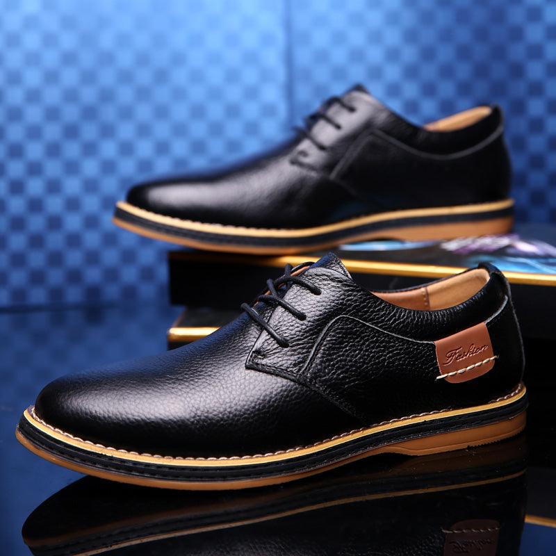 Stylish men's lace-up Oxford dress shoes. Essential for business, weddings, and sophisticated formal wear.