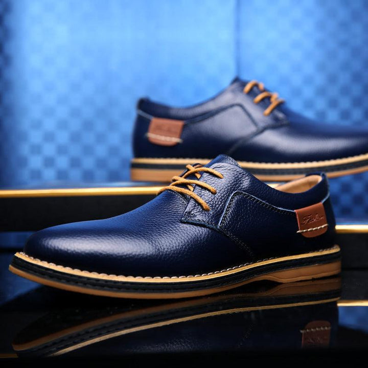 High-quality men's formal Oxford shoes for professional business attire, elegant wedding wear, and classic style.