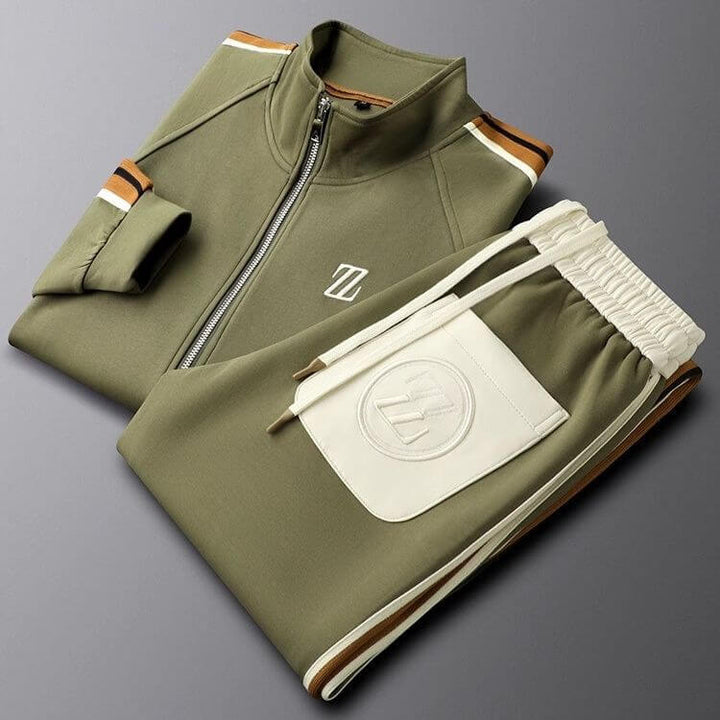 Stylish men's active tracksuit set, versatile for gym, loungewear, or athletic casual wear.
