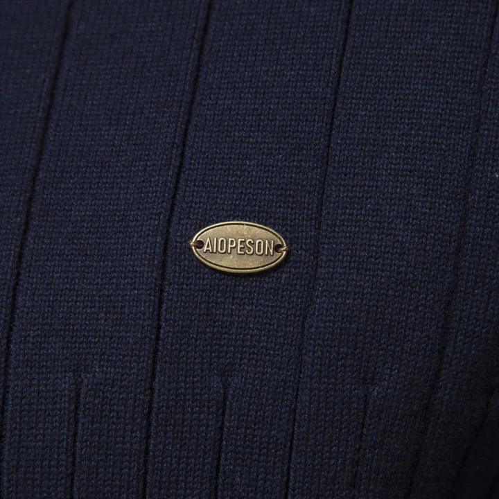 Stylish men's quarter-zip long-sleeve sweater. Ideal for everyday wear, layering & versatile fashion.
