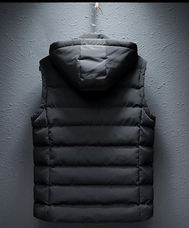 Ethan quilted vest for men, a versatile puffer vest perfect for layering.