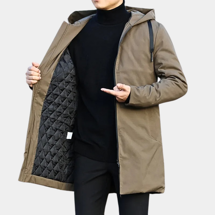 Men's mid-length warm jacket with hood, combining fashion and function.