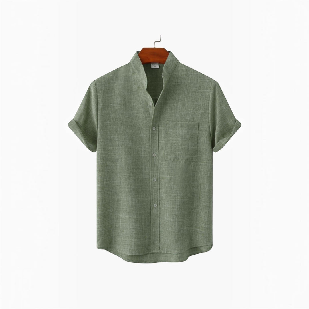 Men's relaxed fit breathable vacation shirt, perfect for summer travel and casual wear.