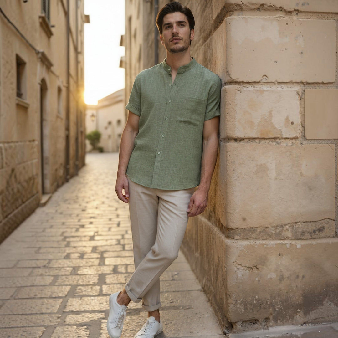 Lightweight men's casual shirt, breathable, mandarin collar, ideal for spring holidays.