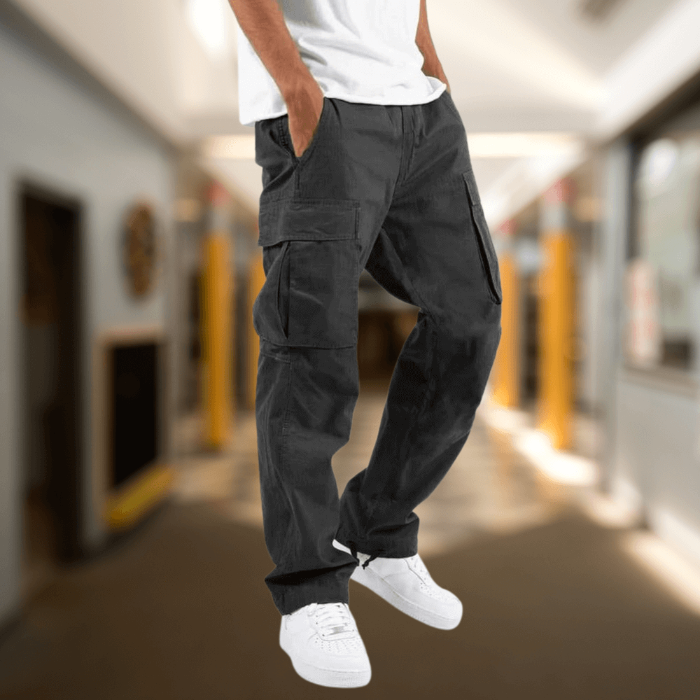 Men's relaxed fit cargo trousers in a versatile color, perfect for everyday casual wear & comfort.