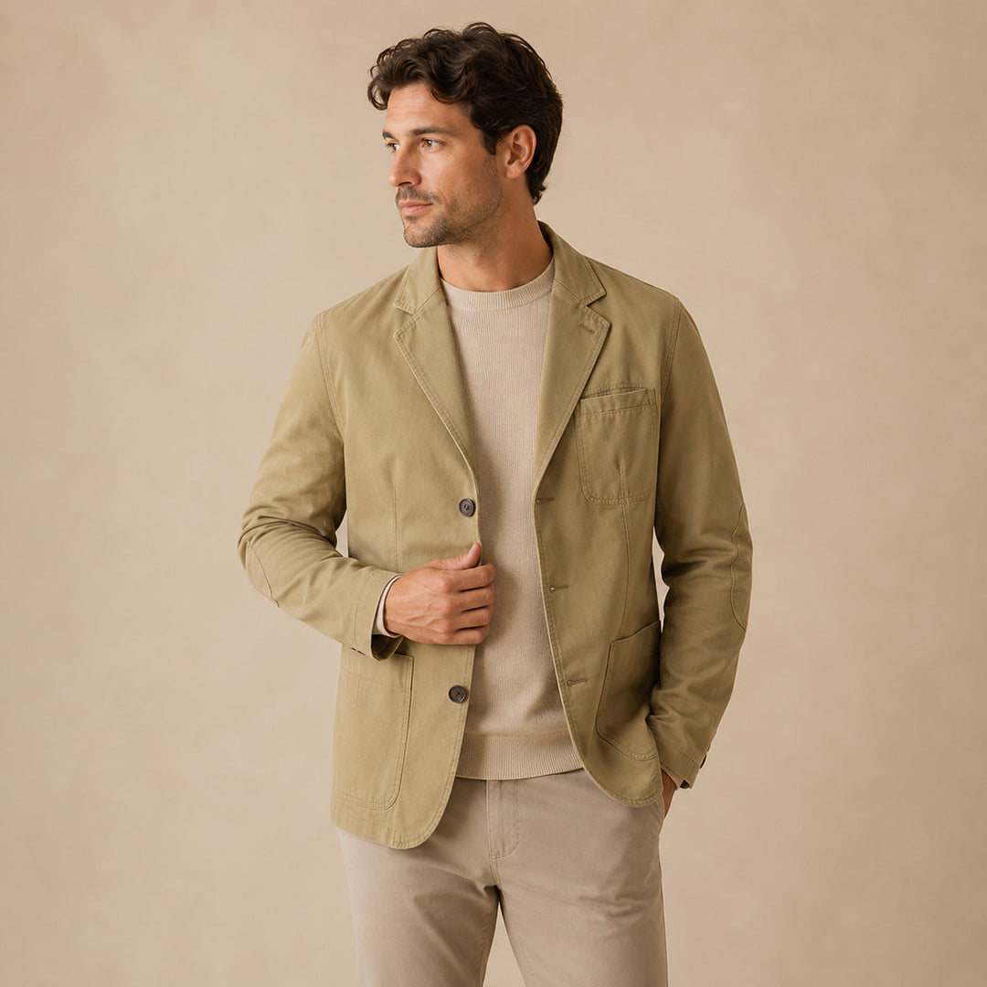 Versatile men's relaxed fit blazer, ideal for business casual, weekend wear & layering.