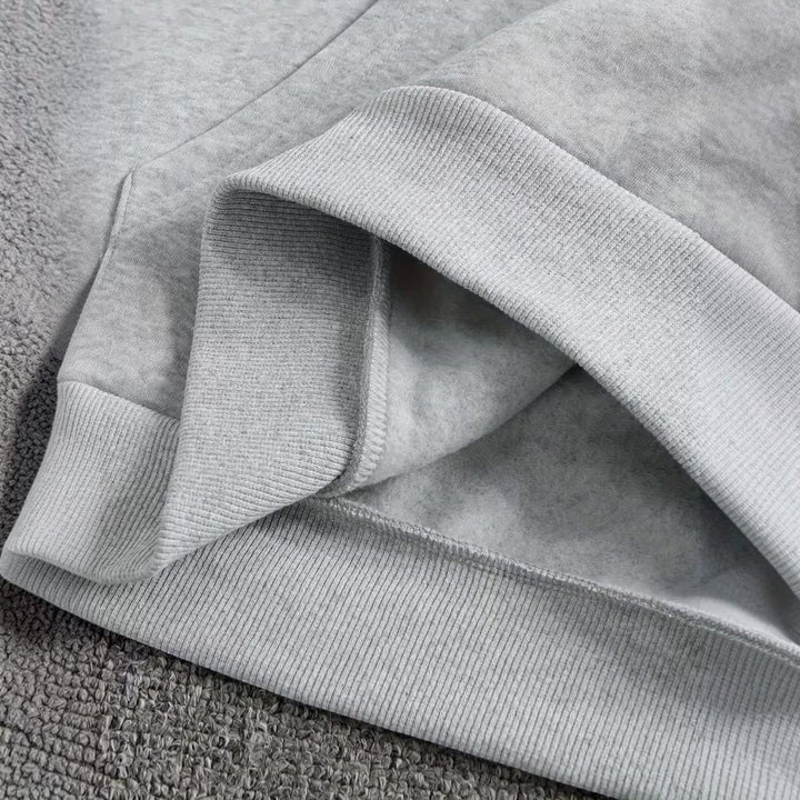 Essential men's comfort hoodie, featuring a relaxed fit for versatile fall & winter wear.