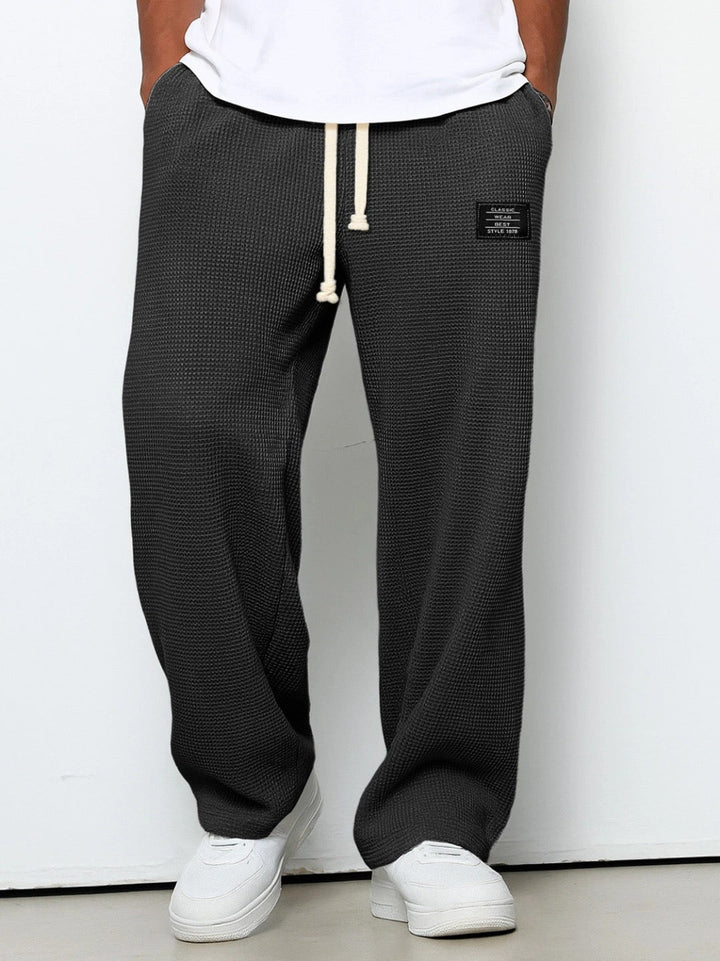 Versatile men's comfort trousers, relaxed fit, perfect for casual everyday fashion.