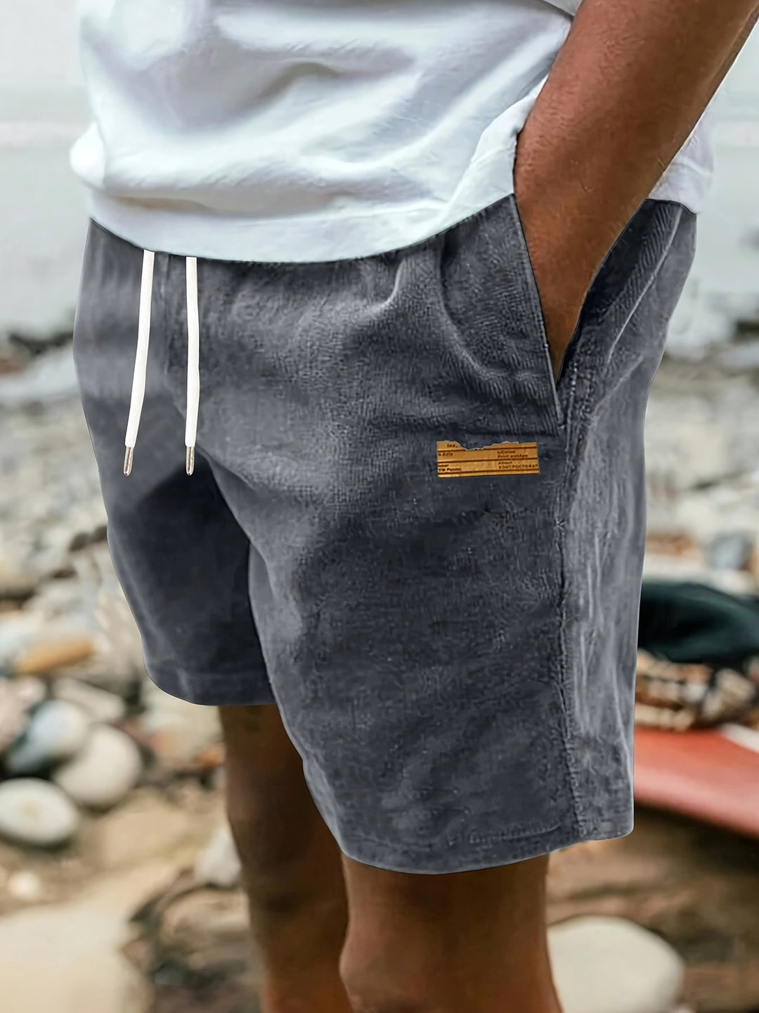 Stylish men's casual shorts with elastic drawstring, offering ultimate comfort & versatile everyday wear.